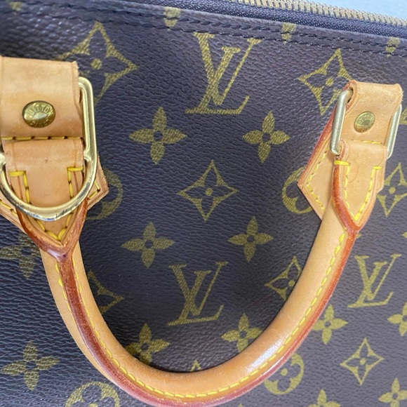 Louis Vuitton Monogram Alma PM - Picture 9 of 14
